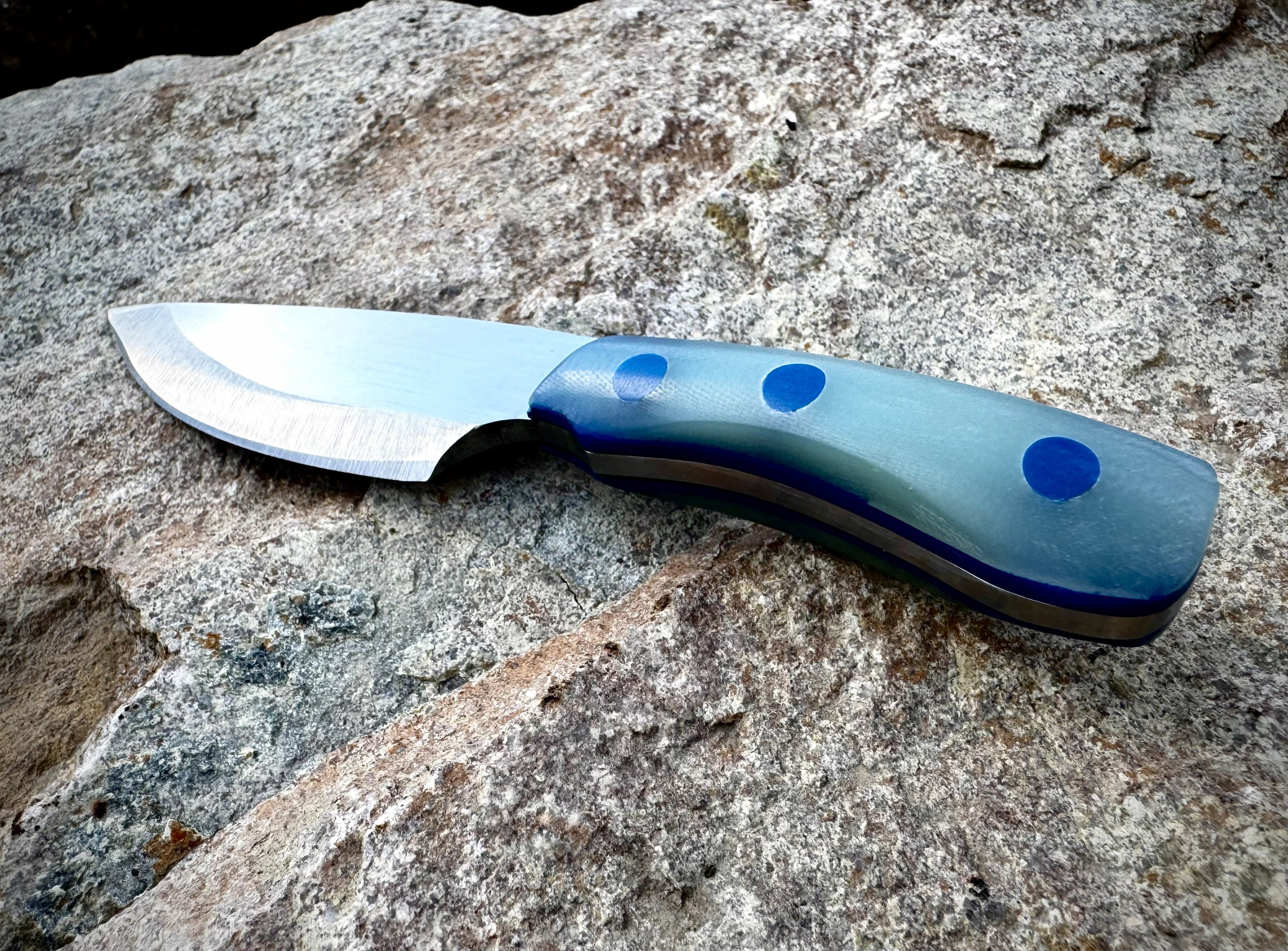 Skinner 6" EDC daily carry for discerning guys & girls